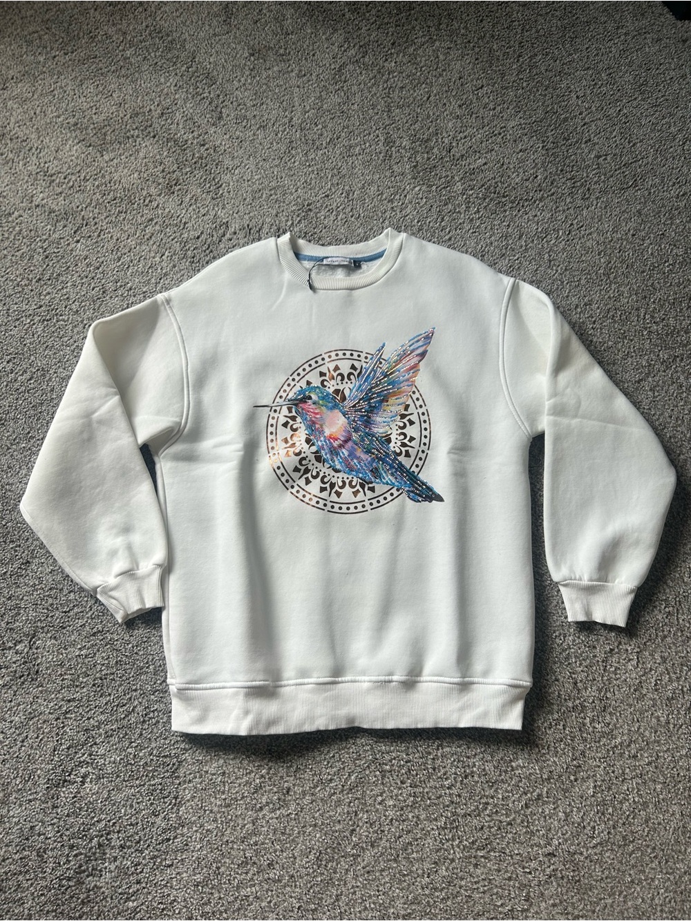 Tiffany & Tomato White Oversized Crewneck Hummingbird Sweatshirt - S